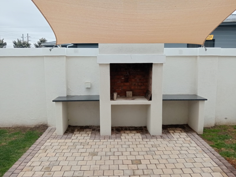 To Let 3 Bedroom Property for Rent in Fountains Estate Eastern Cape